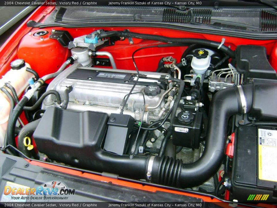 2004 Chevrolet Cavalier Sedan Victory Red / Graphite Photo #18
