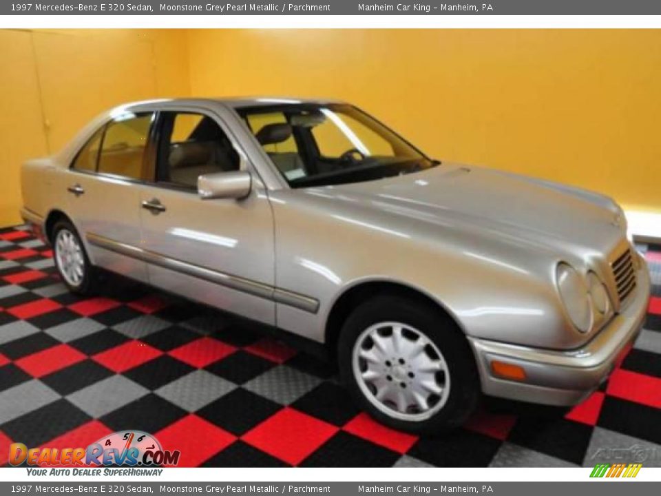 1997 Mercedes-Benz E 320 Sedan Moonstone Grey Pearl Metallic / Parchment Photo #1