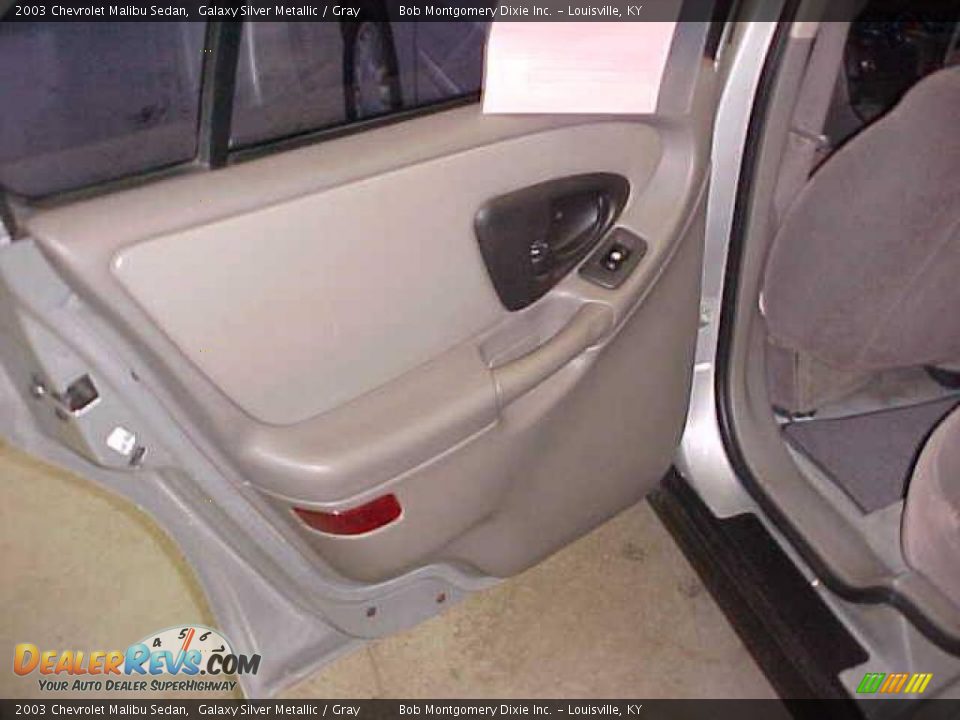 2003 Chevrolet Malibu Sedan Galaxy Silver Metallic / Gray Photo #13
