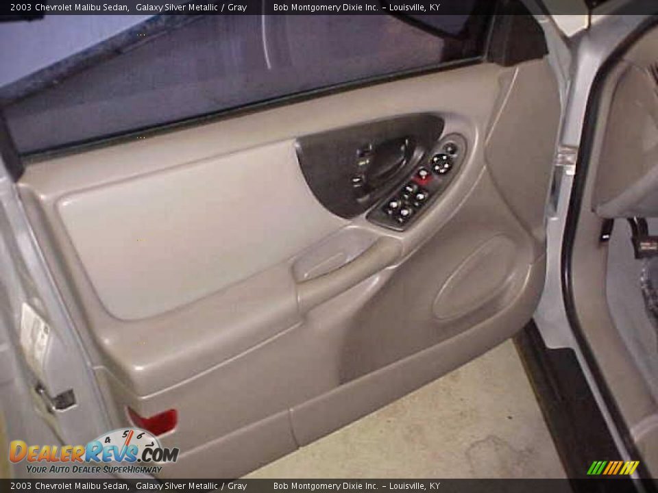 2003 Chevrolet Malibu Sedan Galaxy Silver Metallic / Gray Photo #16