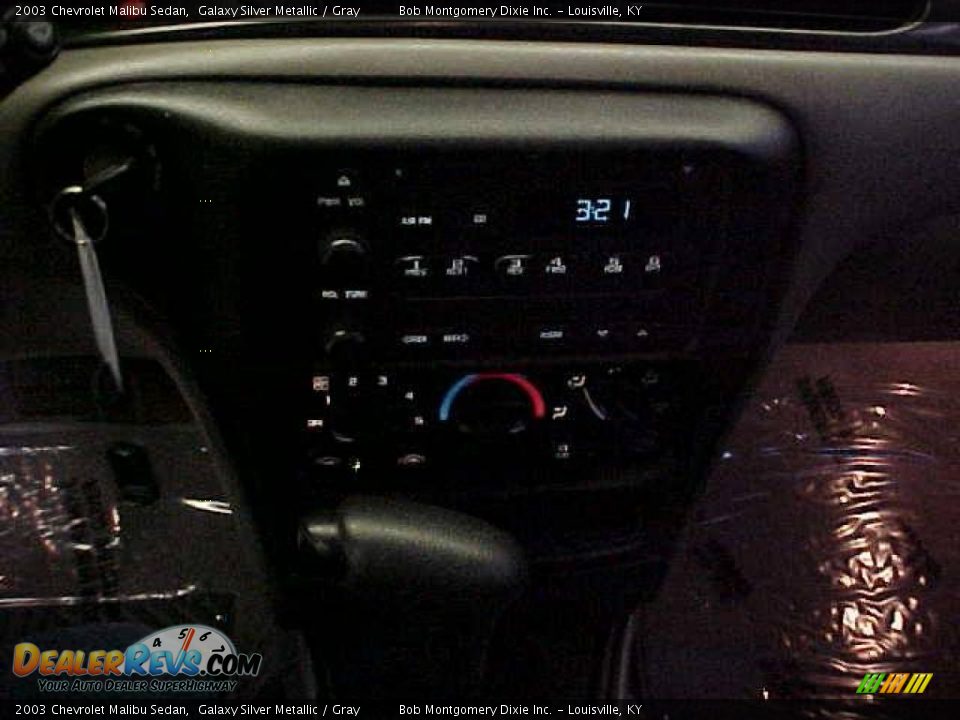 2003 Chevrolet Malibu Sedan Galaxy Silver Metallic / Gray Photo #26