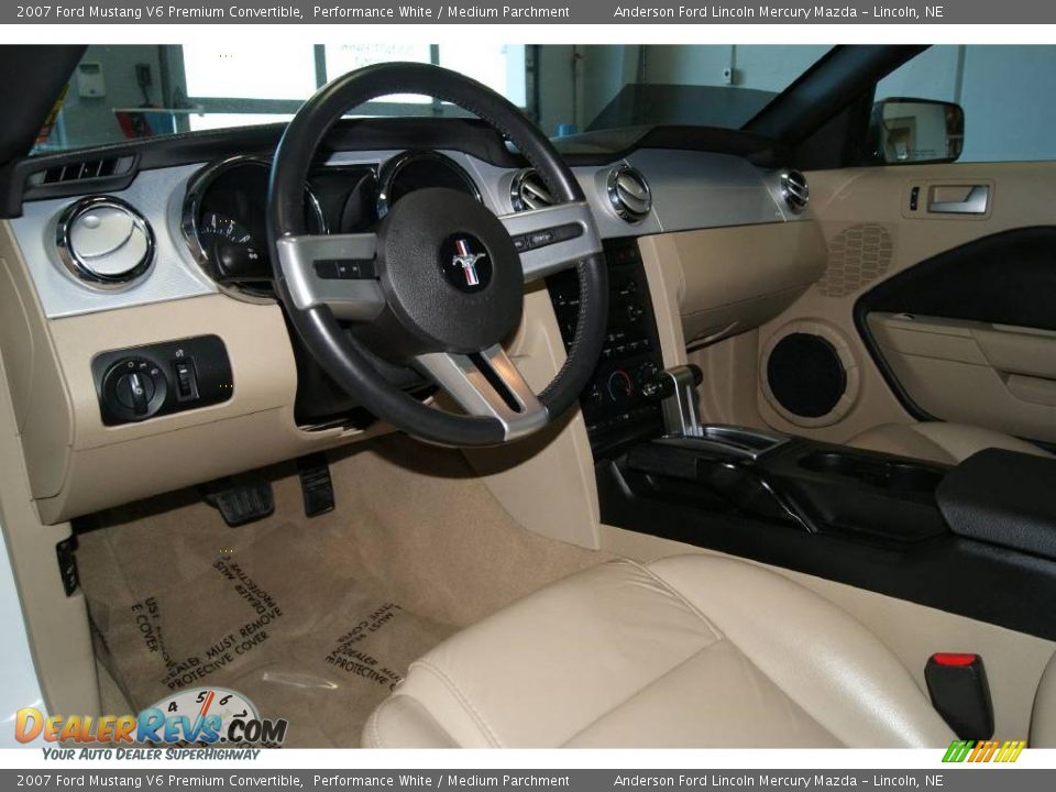 2007 Ford Mustang V6 Premium Convertible Performance White / Medium Parchment Photo #14