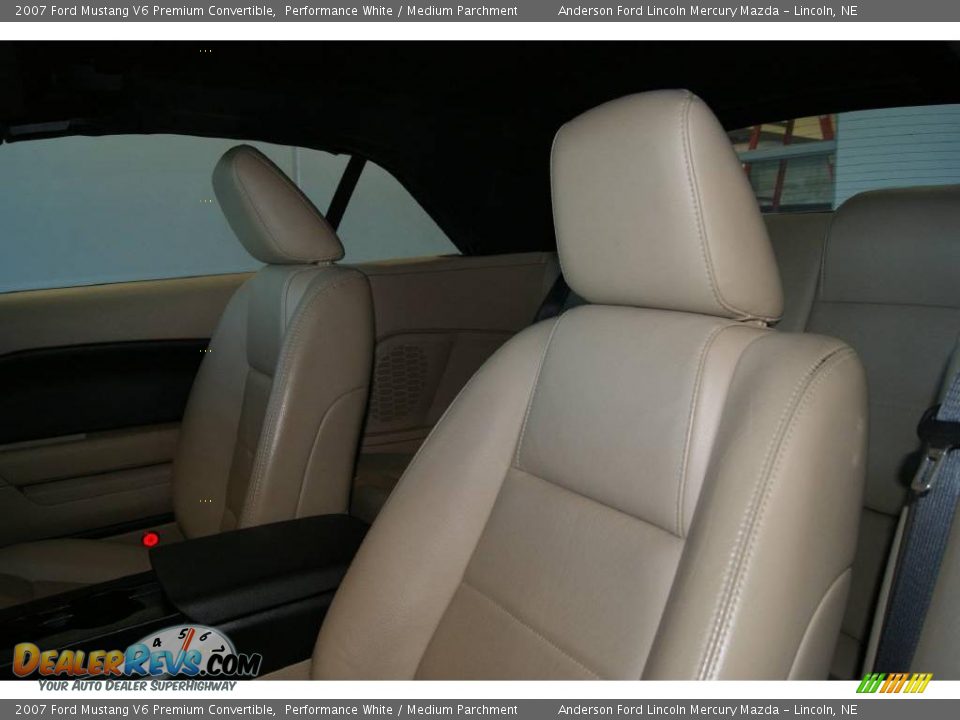 2007 Ford Mustang V6 Premium Convertible Performance White / Medium Parchment Photo #15