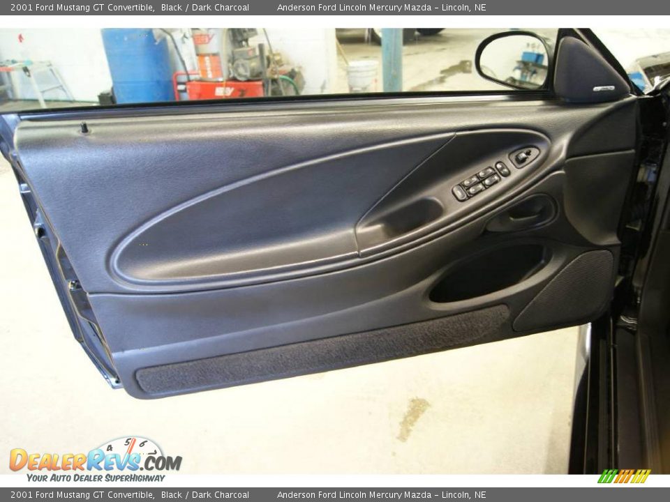 2001 Ford Mustang GT Convertible Black / Dark Charcoal Photo #12