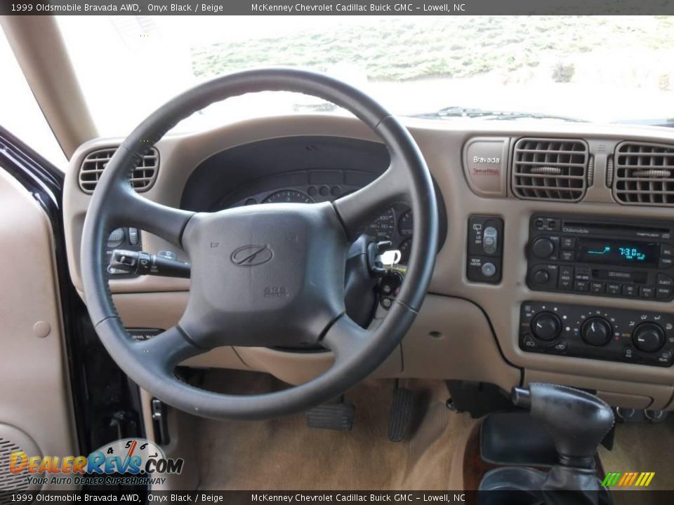 1999 Oldsmobile Bravada AWD Onyx Black / Beige Photo #22