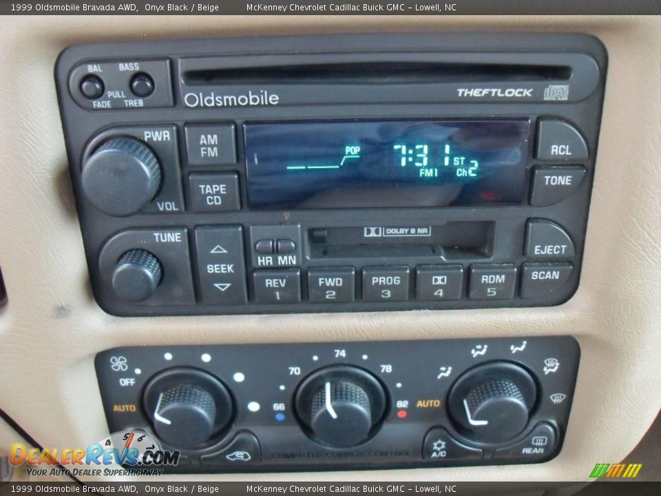 1999 Oldsmobile Bravada AWD Onyx Black / Beige Photo #26