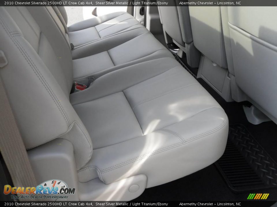 2010 Chevrolet Silverado 2500HD LT Crew Cab 4x4 Sheer Silver Metallic / Light Titanium/Ebony Photo #15
