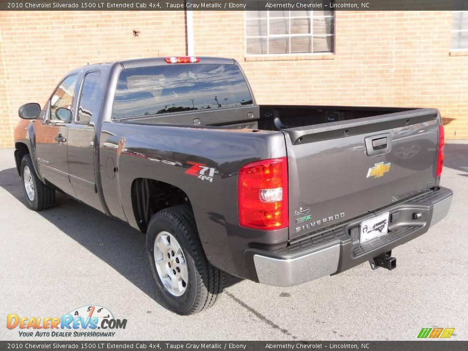 2010 Chevrolet Silverado 1500 LT Extended Cab 4x4 Taupe Gray Metallic / Ebony Photo #2