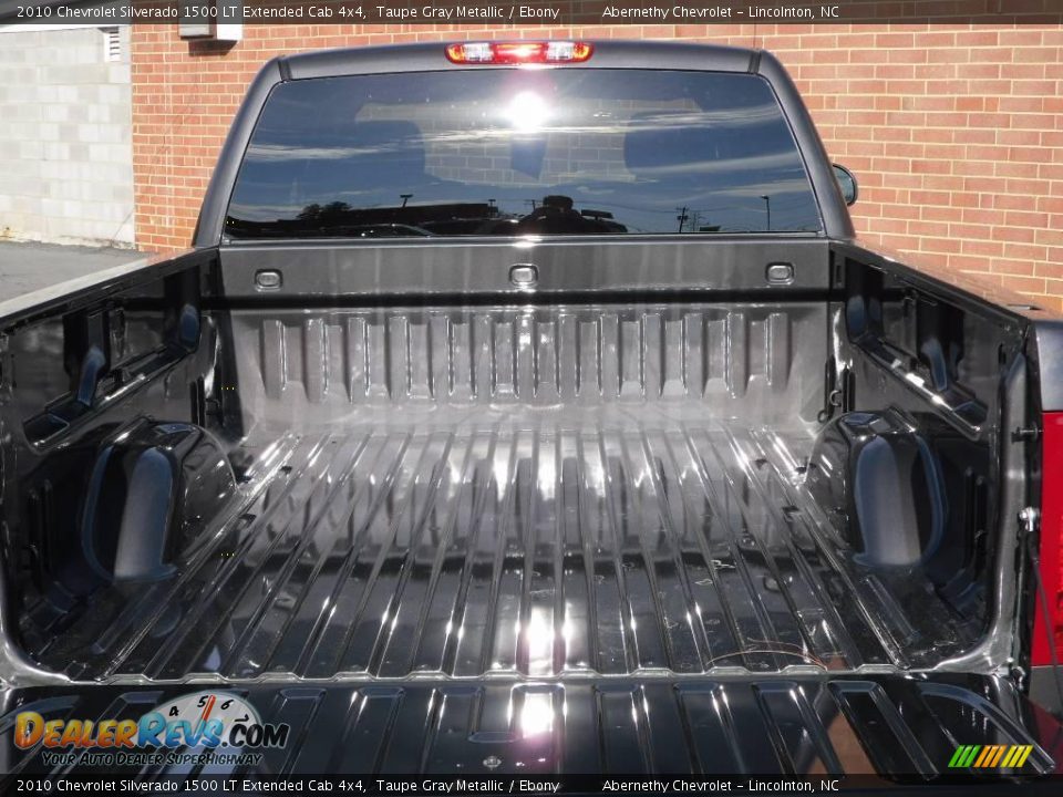 2010 Chevrolet Silverado 1500 LT Extended Cab 4x4 Taupe Gray Metallic / Ebony Photo #4