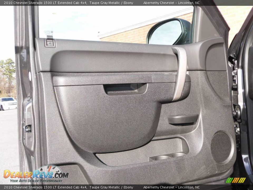 2010 Chevrolet Silverado 1500 LT Extended Cab 4x4 Taupe Gray Metallic / Ebony Photo #8