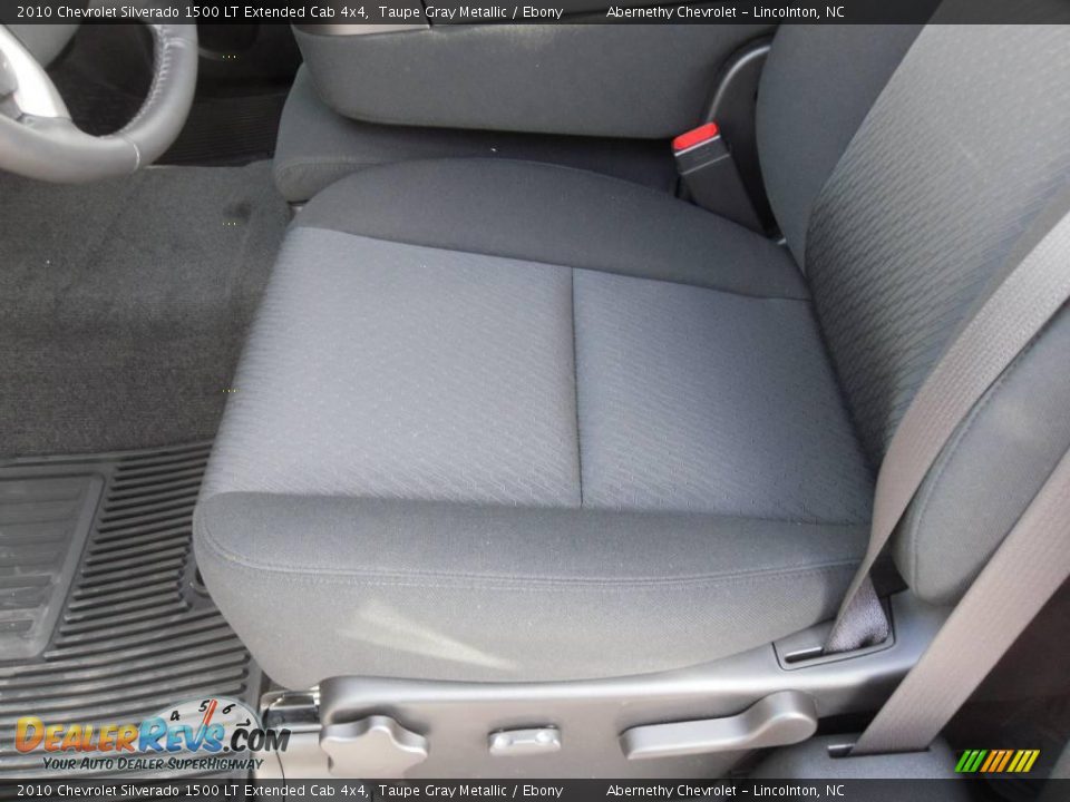 2010 Chevrolet Silverado 1500 LT Extended Cab 4x4 Taupe Gray Metallic / Ebony Photo #9
