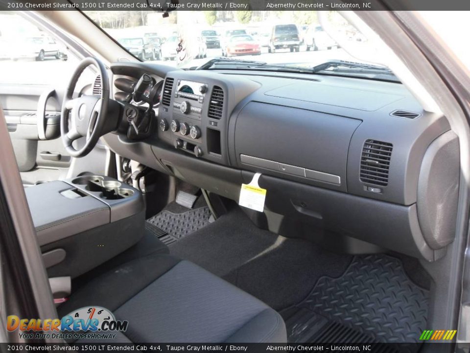 2010 Chevrolet Silverado 1500 LT Extended Cab 4x4 Taupe Gray Metallic / Ebony Photo #15