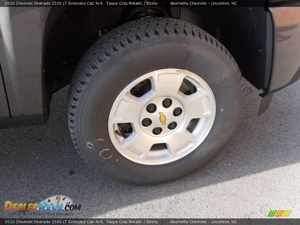 2010 Chevrolet Silverado 1500 LT Extended Cab 4x4 Taupe Gray Metallic / Ebony Photo #17