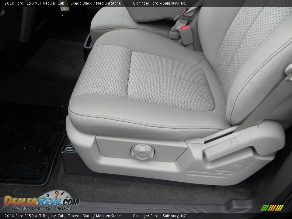 2010 Ford F150 XLT Regular Cab Tuxedo Black / Medium Stone Photo #15