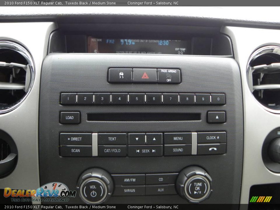 2010 Ford F150 XLT Regular Cab Tuxedo Black / Medium Stone Photo #18
