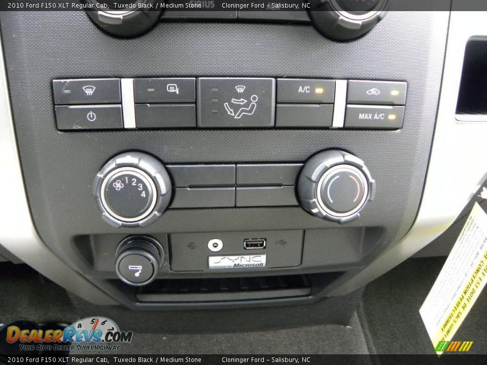 2010 Ford F150 XLT Regular Cab Tuxedo Black / Medium Stone Photo #19