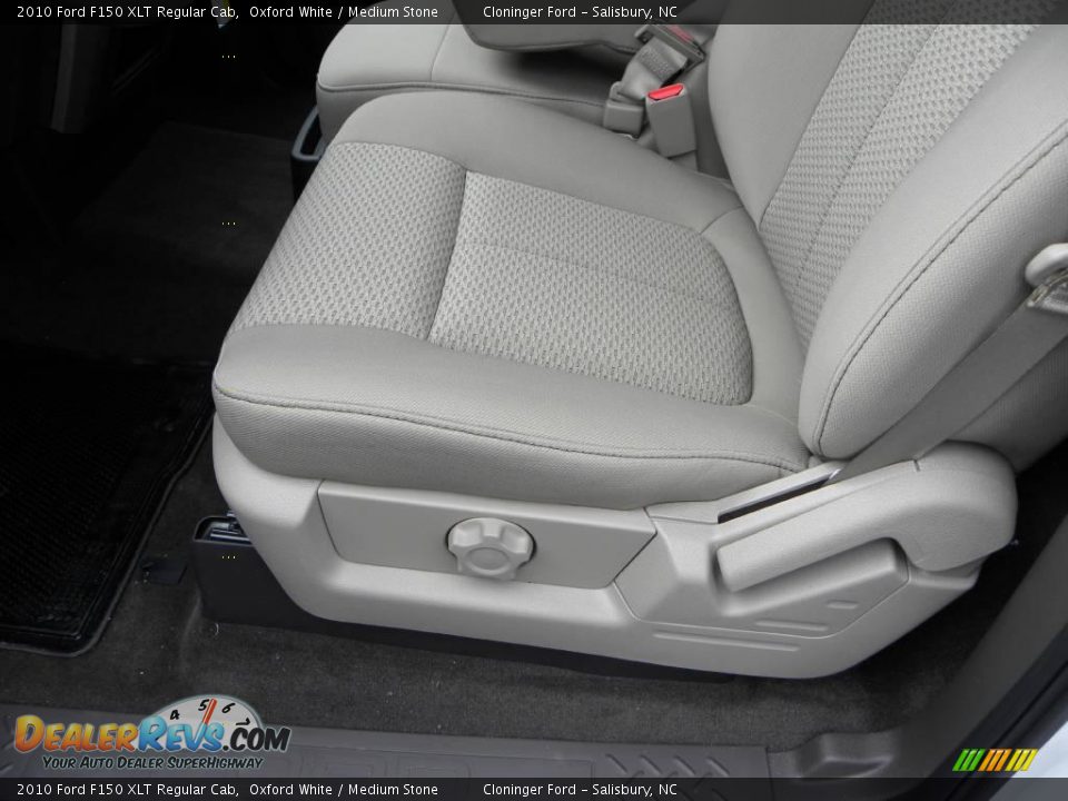 2010 Ford F150 XLT Regular Cab Oxford White / Medium Stone Photo #15