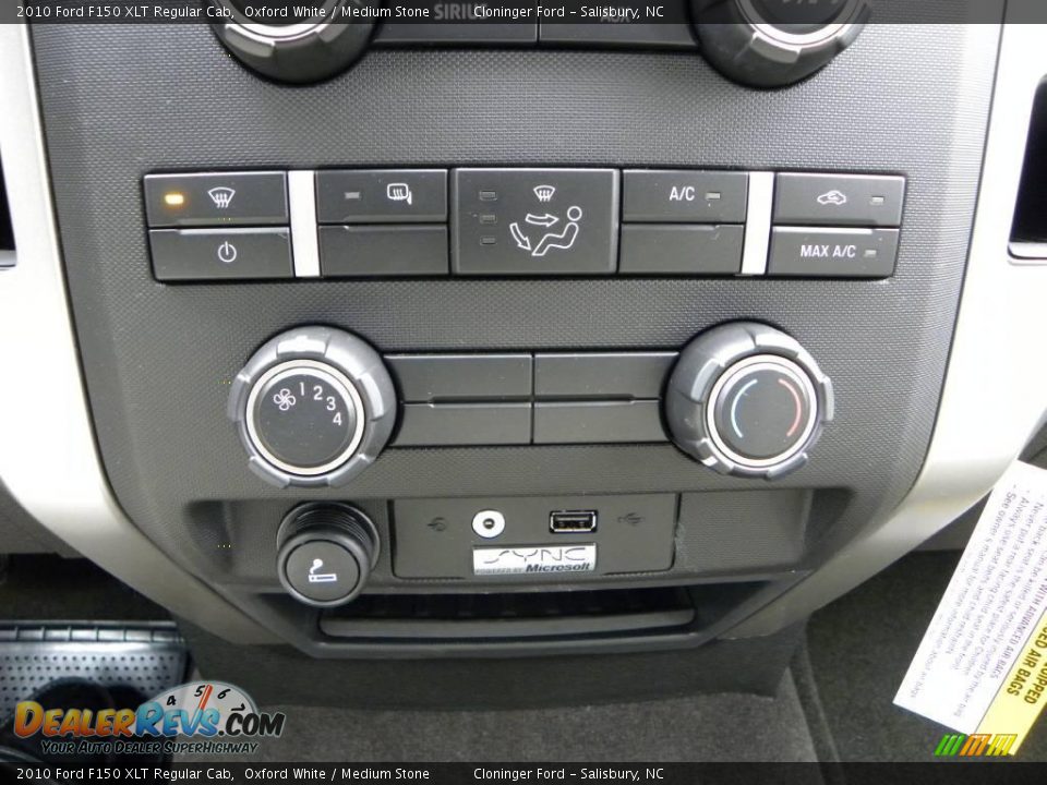 2010 Ford F150 XLT Regular Cab Oxford White / Medium Stone Photo #19