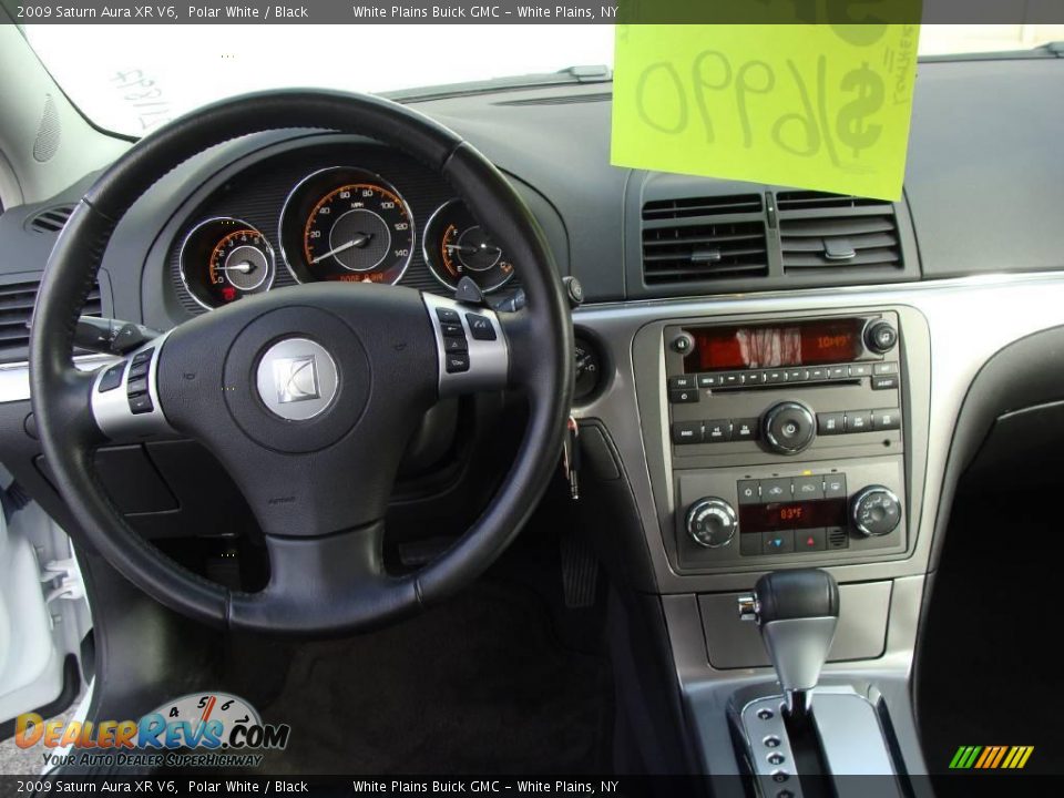 2009 Saturn Aura XR V6 Polar White / Black Photo #20