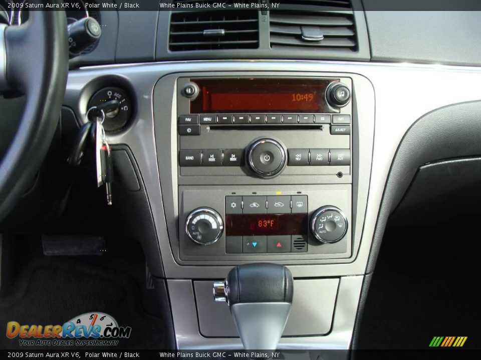 2009 Saturn Aura XR V6 Polar White / Black Photo #22