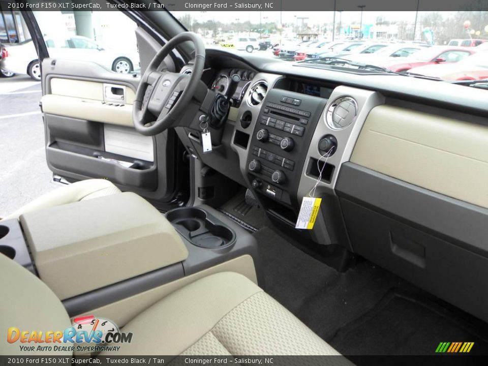 2010 Ford F150 XLT SuperCab Tuxedo Black / Tan Photo #13