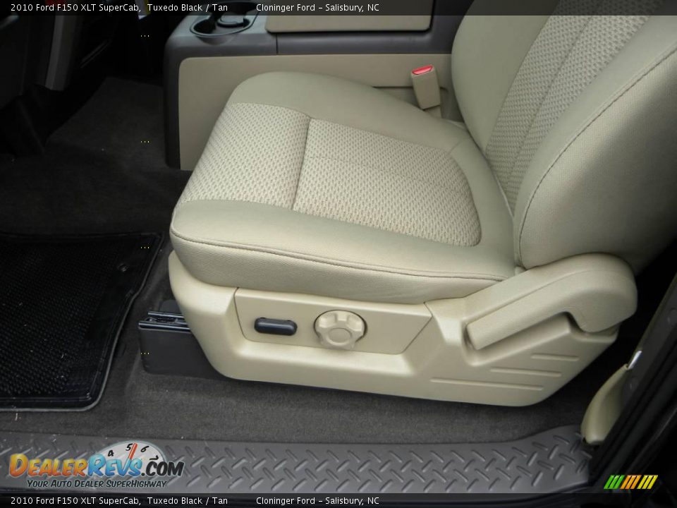 2010 Ford F150 XLT SuperCab Tuxedo Black / Tan Photo #18