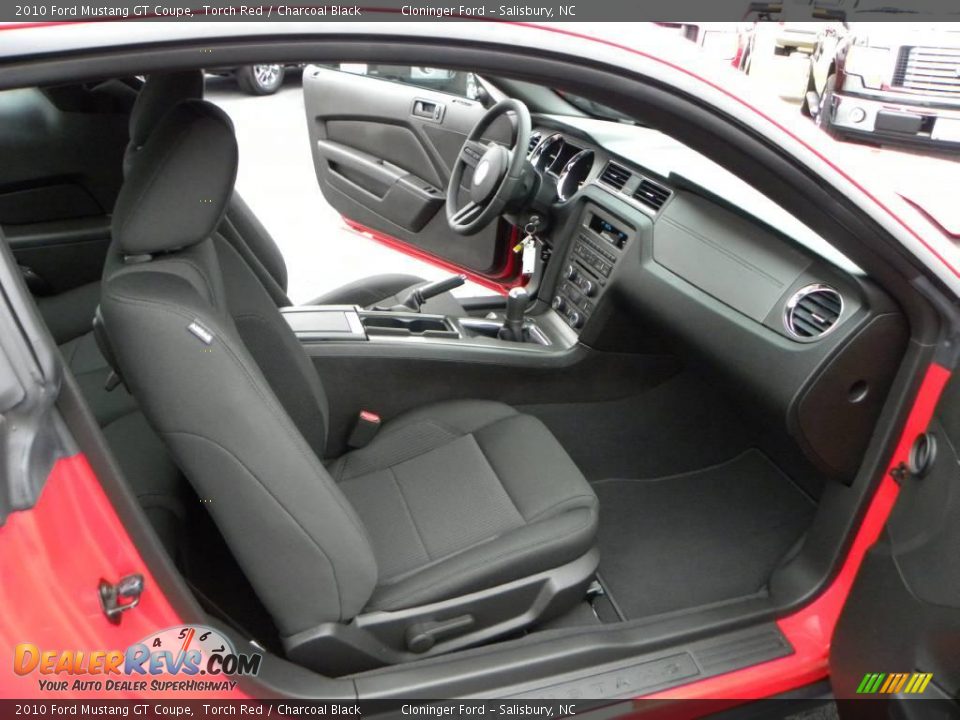 2010 Ford Mustang GT Coupe Torch Red / Charcoal Black Photo #9