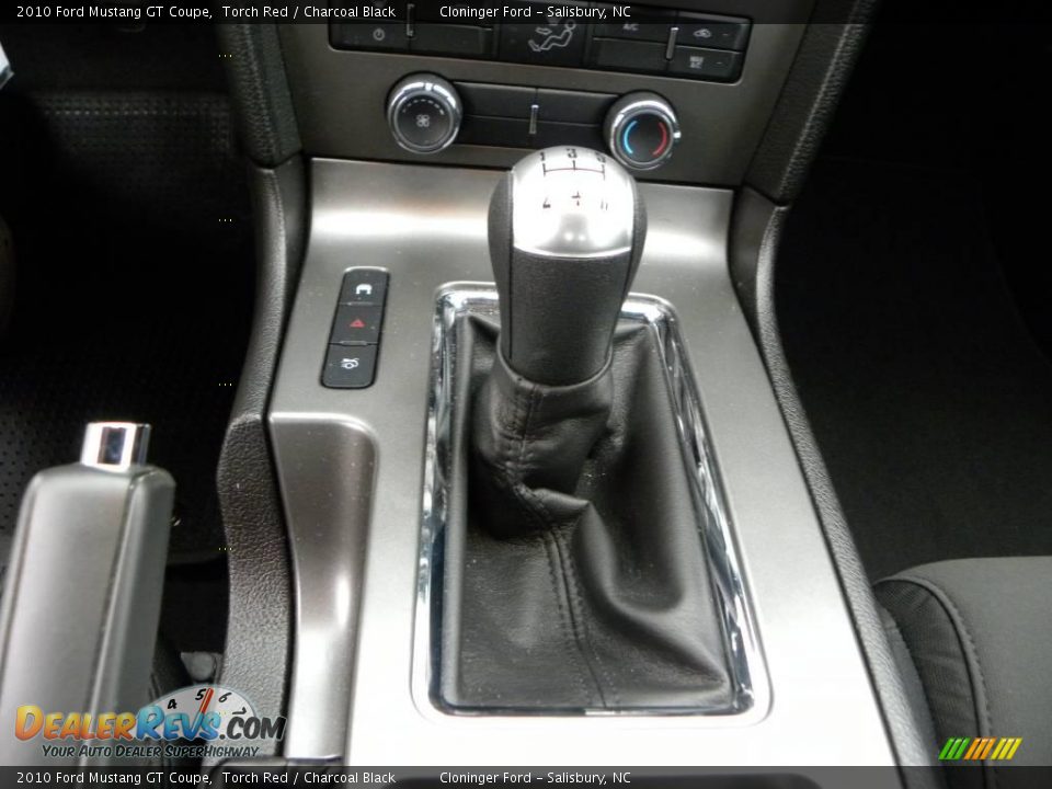 2010 Ford Mustang GT Coupe Torch Red / Charcoal Black Photo #18