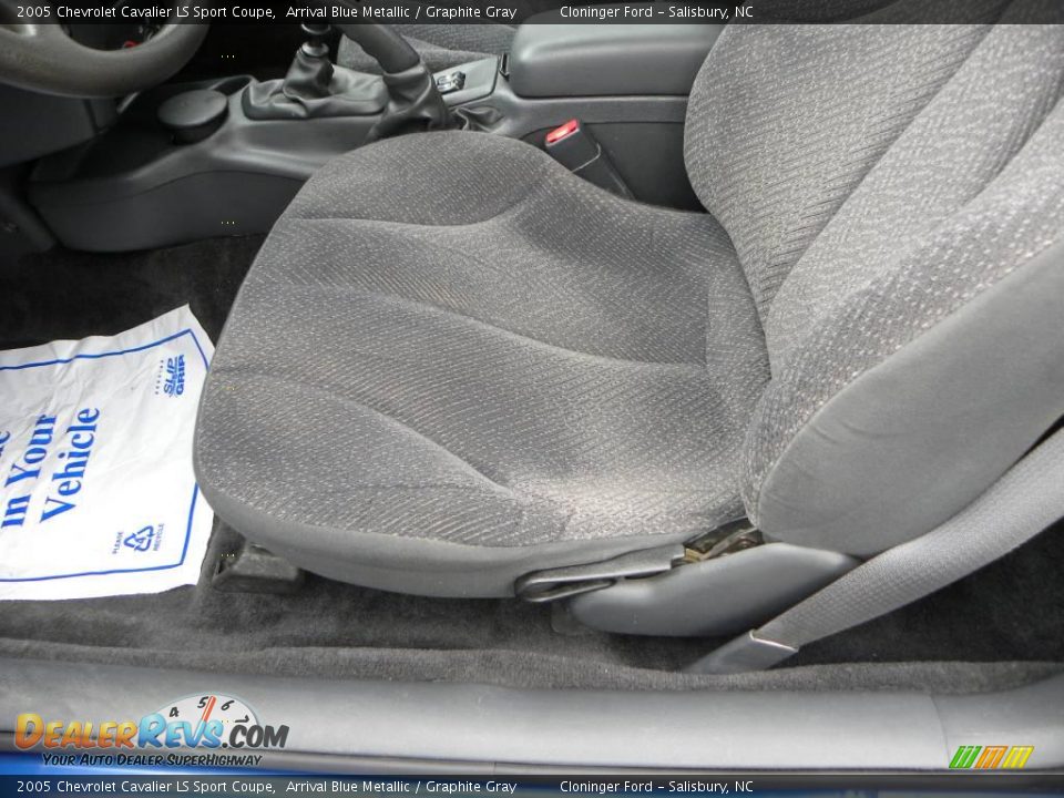 2005 Chevrolet Cavalier LS Sport Coupe Arrival Blue Metallic / Graphite Gray Photo #14