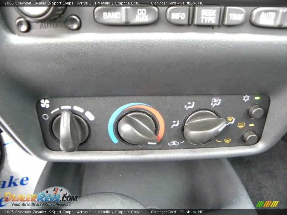 2005 Chevrolet Cavalier LS Sport Coupe Arrival Blue Metallic / Graphite Gray Photo #19