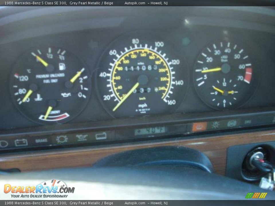 1988 Mercedes-Benz S Class SE 300 Grey Pearl Metallic / Beige Photo #13