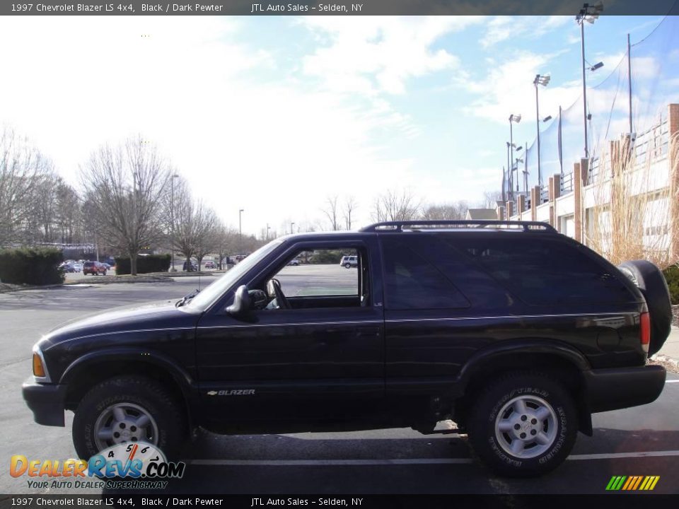 1997 Chevrolet Blazer LS 4x4 Black / Dark Pewter Photo #3