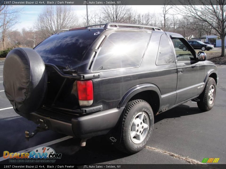1997 Chevrolet Blazer LS 4x4 Black / Dark Pewter Photo #4