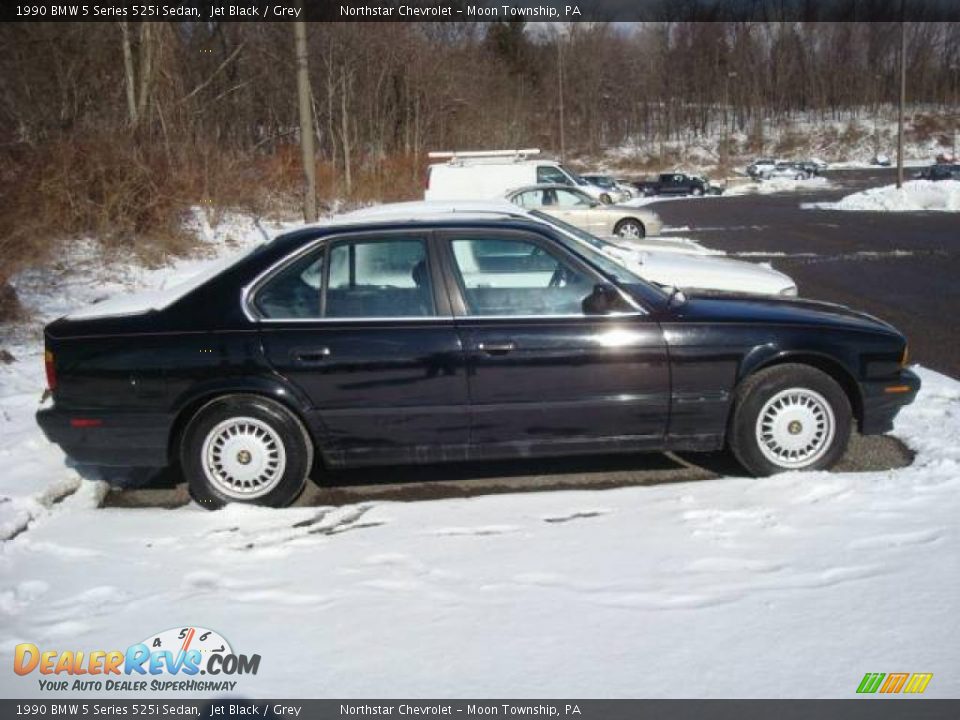 1990 BMW 5 Series 525i Sedan Jet Black / Grey Photo #2