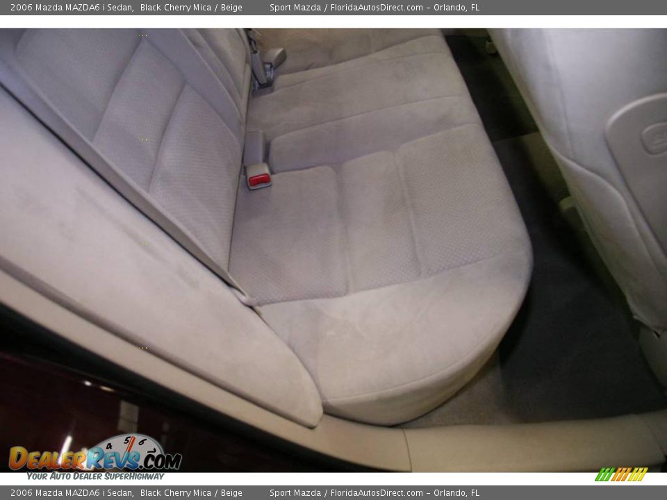 2006 Mazda MAZDA6 i Sedan Black Cherry Mica / Beige Photo #18
