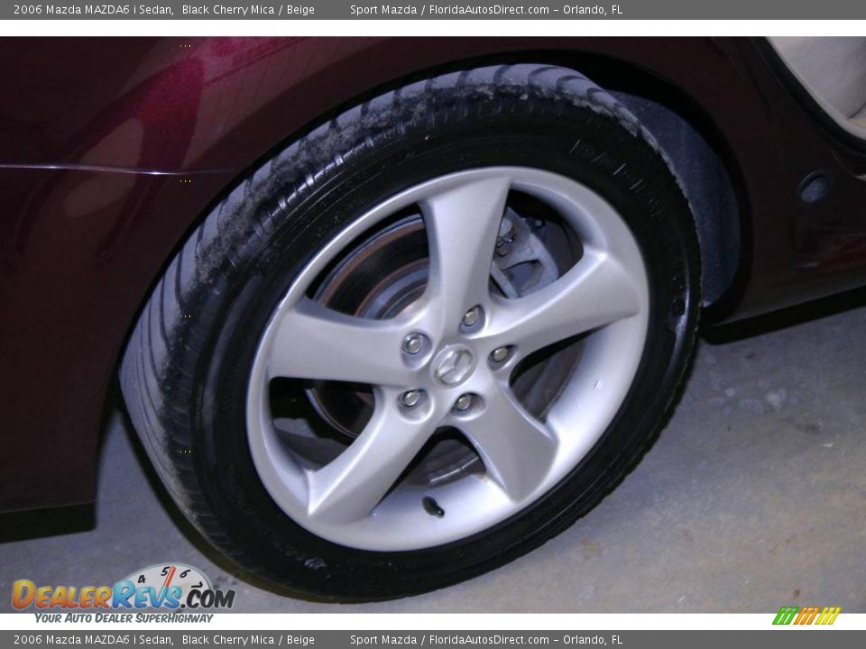 2006 Mazda MAZDA6 i Sedan Black Cherry Mica / Beige Photo #30