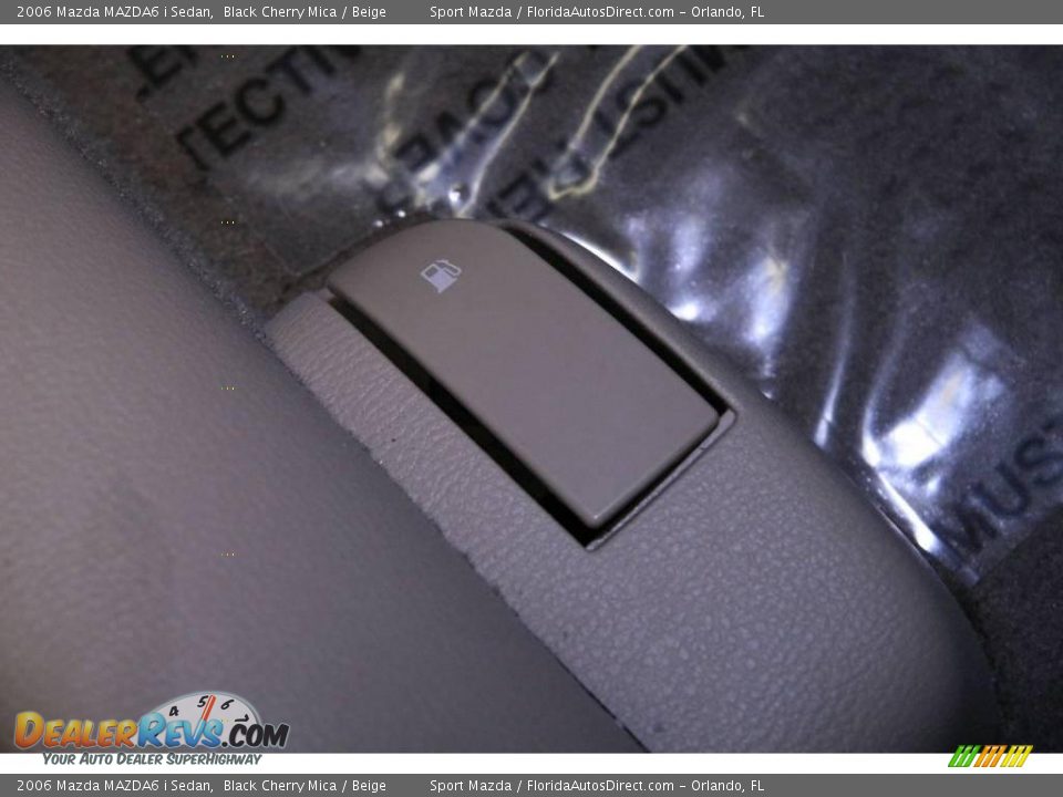 2006 Mazda MAZDA6 i Sedan Black Cherry Mica / Beige Photo #35