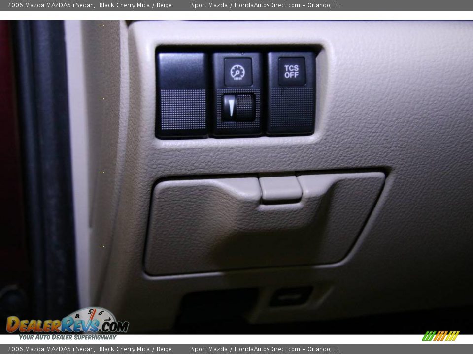 2006 Mazda MAZDA6 i Sedan Black Cherry Mica / Beige Photo #36
