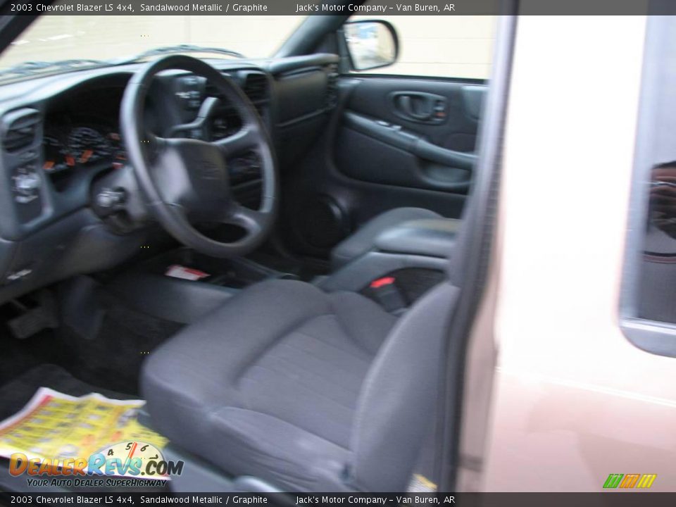 2003 Chevrolet Blazer LS 4x4 Sandalwood Metallic / Graphite Photo #10