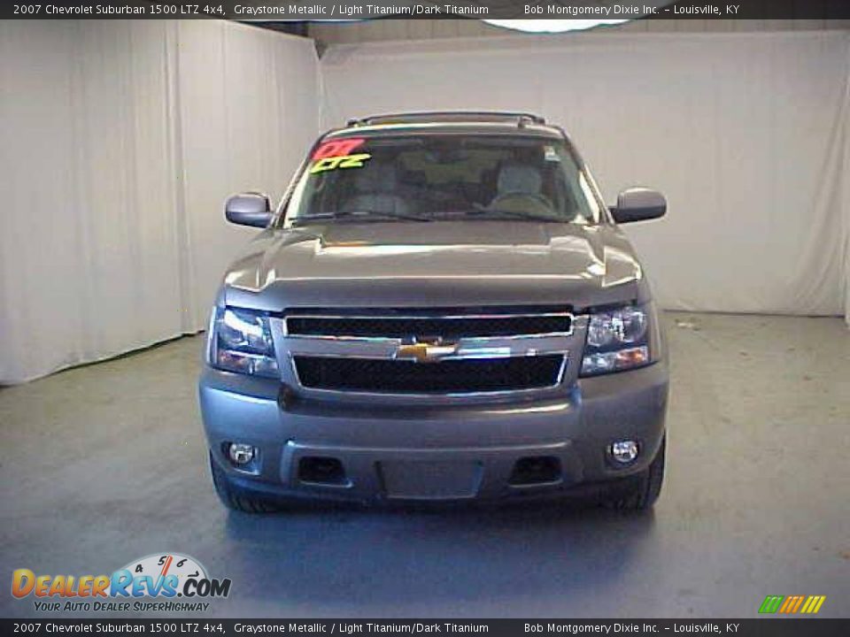 2007 Chevrolet Suburban 1500 LTZ 4x4 Graystone Metallic / Light Titanium/Dark Titanium Photo #2