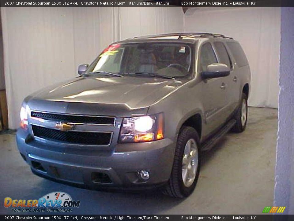 2007 Chevrolet Suburban 1500 LTZ 4x4 Graystone Metallic / Light Titanium/Dark Titanium Photo #3
