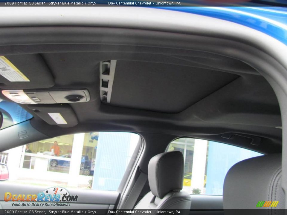 2009 Pontiac G8 Sedan Stryker Blue Metallic / Onyx Photo #12