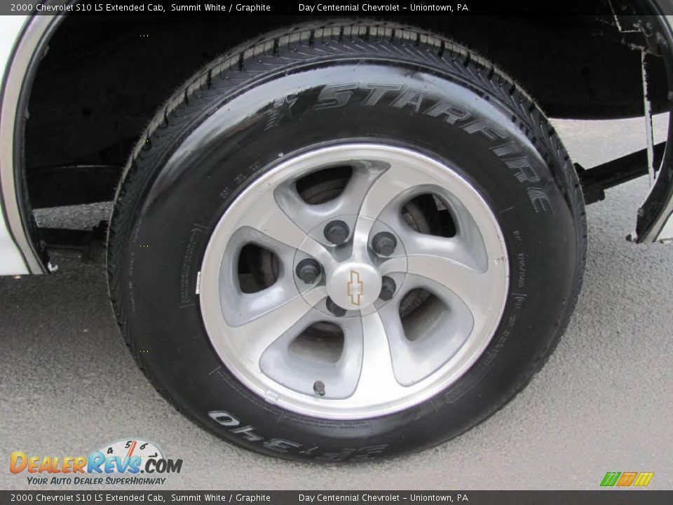 2000 Chevrolet S10 LS Extended Cab Summit White / Graphite Photo #3