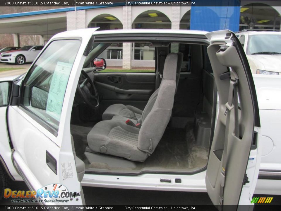 2000 Chevrolet S10 LS Extended Cab Summit White / Graphite Photo #8
