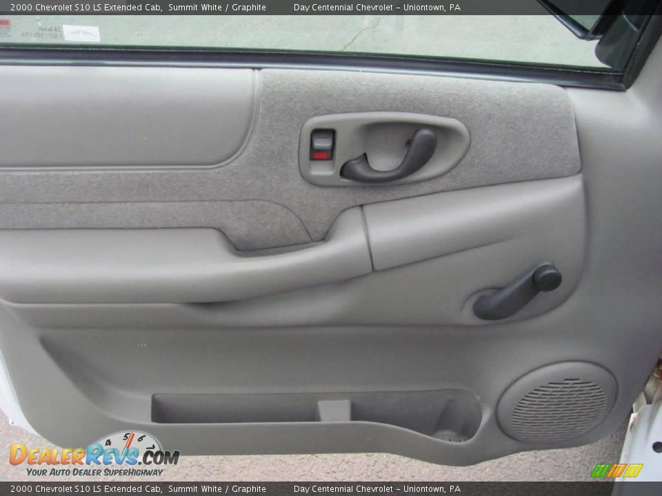 2000 Chevrolet S10 LS Extended Cab Summit White / Graphite Photo #10