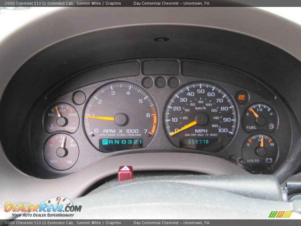 2000 Chevrolet S10 LS Extended Cab Summit White / Graphite Photo #13