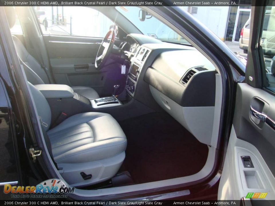 2006 Chrysler 300 C HEMI AWD Brilliant Black Crystal Pearl / Dark Slate Gray/Light Slate Gray Photo #19