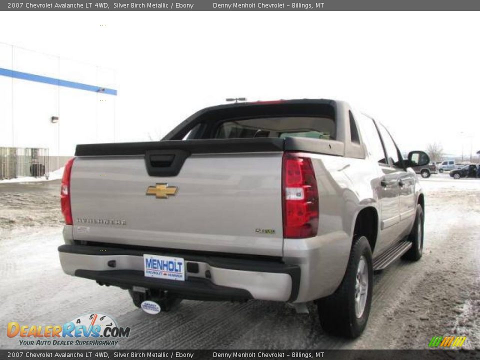 2007 Chevrolet Avalanche LT 4WD Silver Birch Metallic / Ebony Photo #5