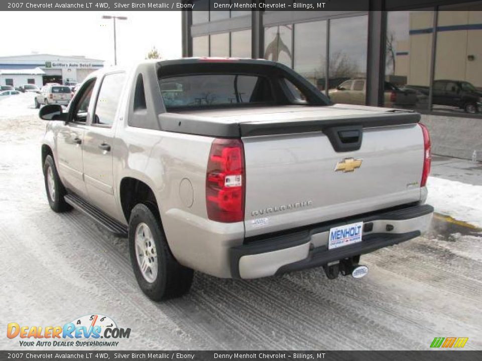 2007 Chevrolet Avalanche LT 4WD Silver Birch Metallic / Ebony Photo #6