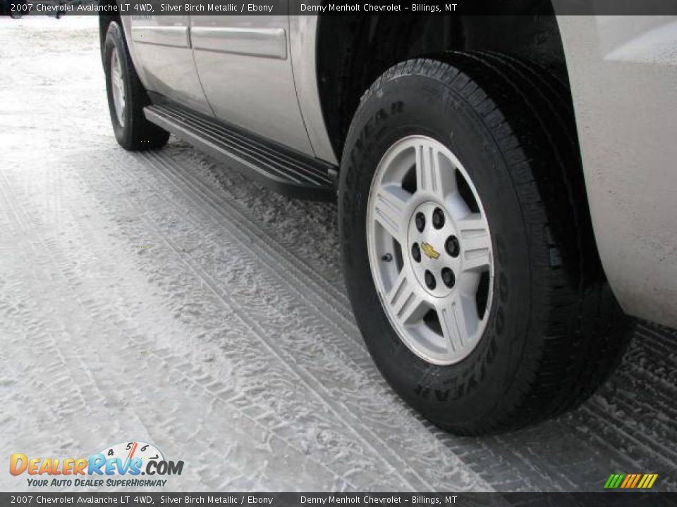 2007 Chevrolet Avalanche LT 4WD Silver Birch Metallic / Ebony Photo #7